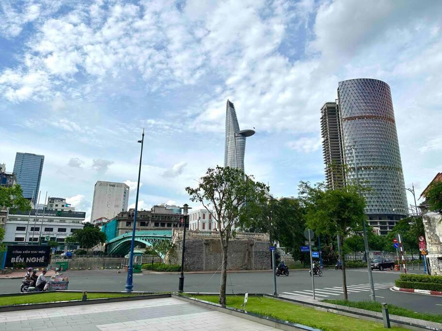 Apartment New Saigon Royal Luxury 4pax View Ho Chi Minh City